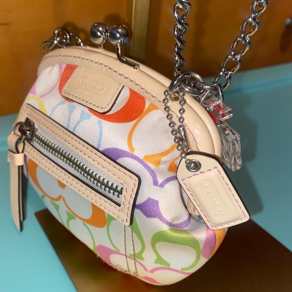 CC1-Coach Vintage Multicolor Perfume Print Frame Coin Purse EUC - Picture 4 of 9